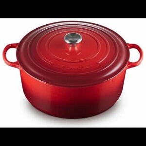 ~Le Creuset*13.75 Qt*Cerise Red Signature Round Dutch Oven,Enameled Cast Iron